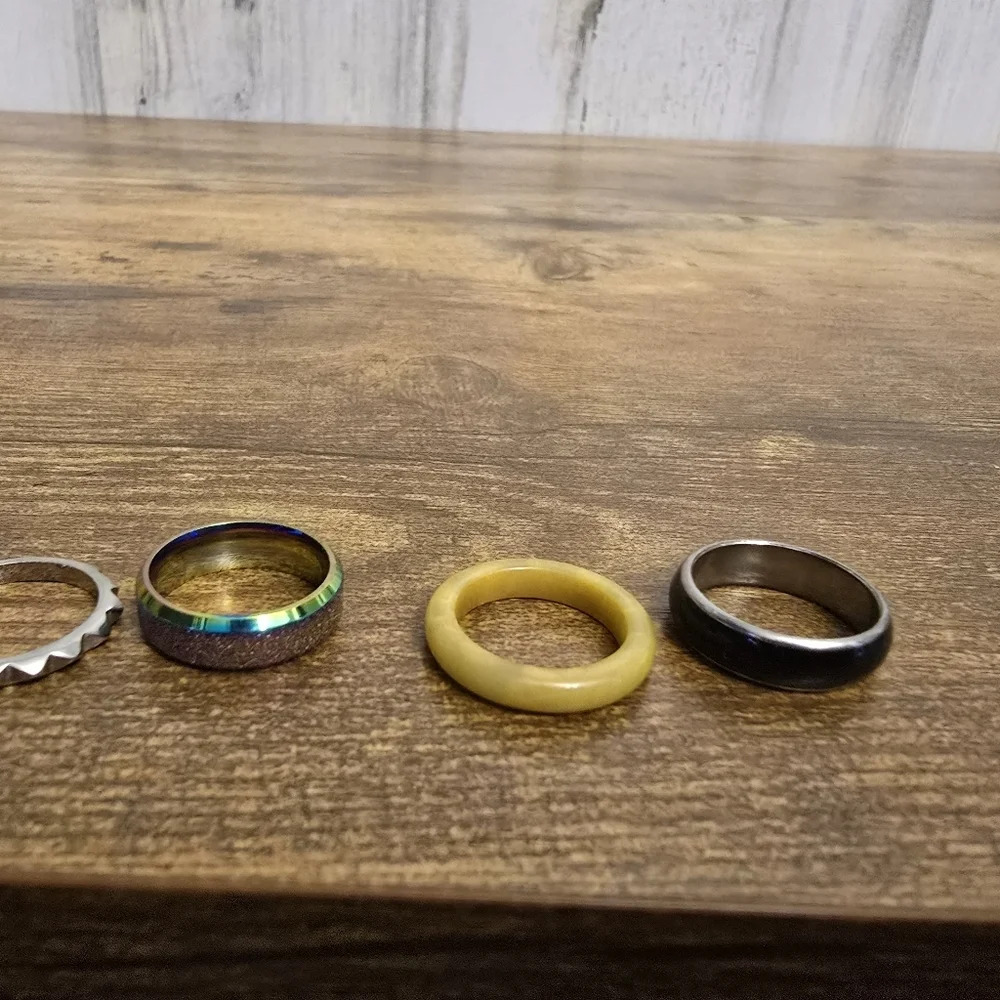 Set of Four Stylish Rings in Mixed Colors Sizes 6-7